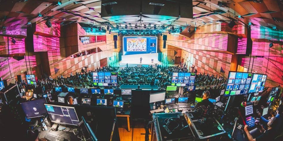 Bild von der Technik auf die Bühne