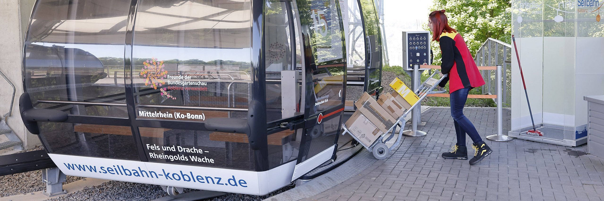 Den Pakettransport per Seilbahn testen derzeit die Hochschule Darmstadt, DHL und die Seilbahn Koblenz. Foto: Deutsche Post/DHL, Bernd Georg.