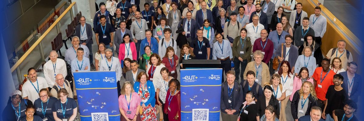 Gruppenfoto mit sehr vielen Teilnehmenden der Dublin Week