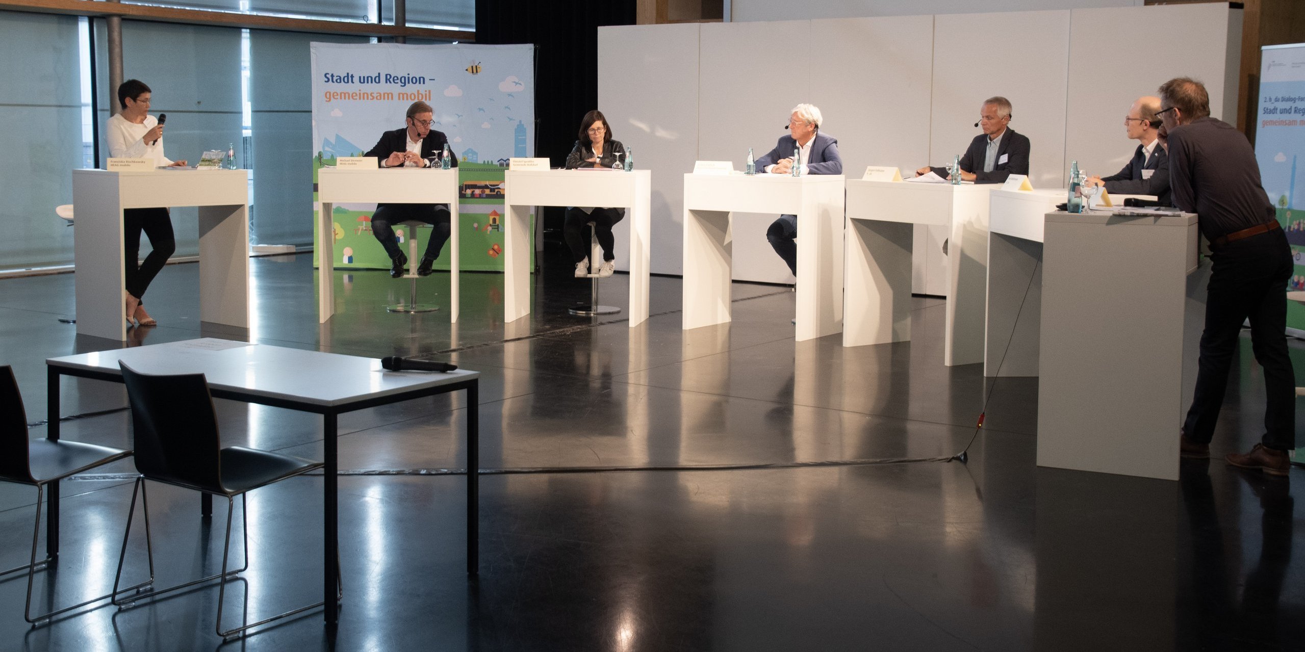Diskutant:innen beim zweiten Dialog-Forum