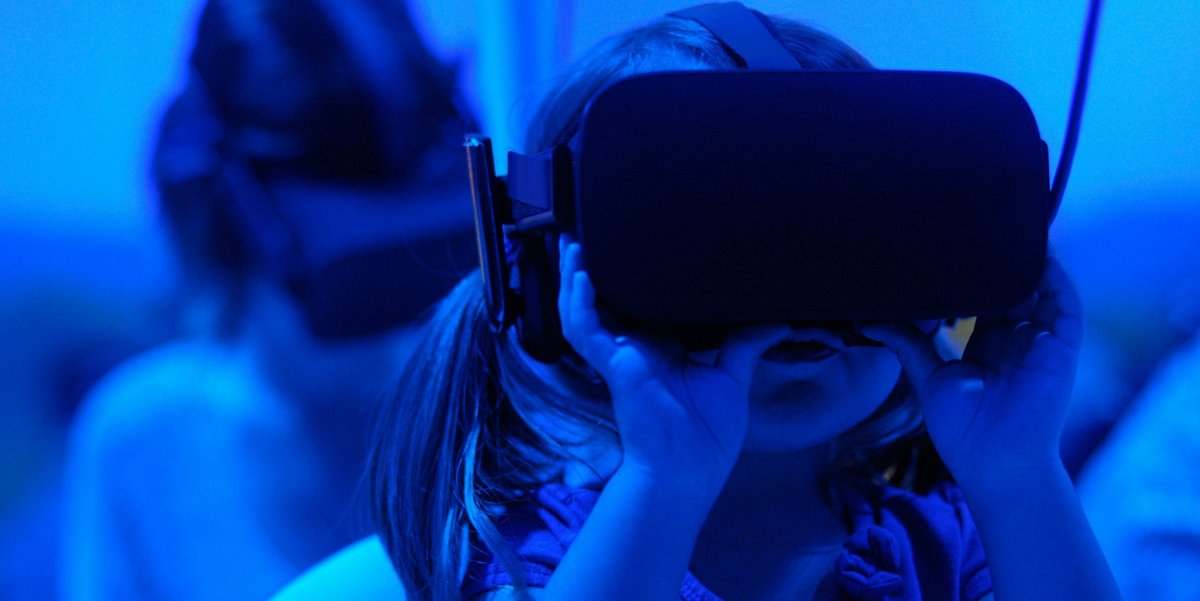 Imagebild - Kind mit VR-Brille