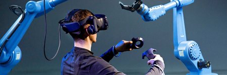 Roboterarm-Studie zur Konditionierung der Maschine auf menschliche Bewegungsabfolgen mit dem Ziel einer intuitiven Bedienung. Foto: Ursula Raapke.