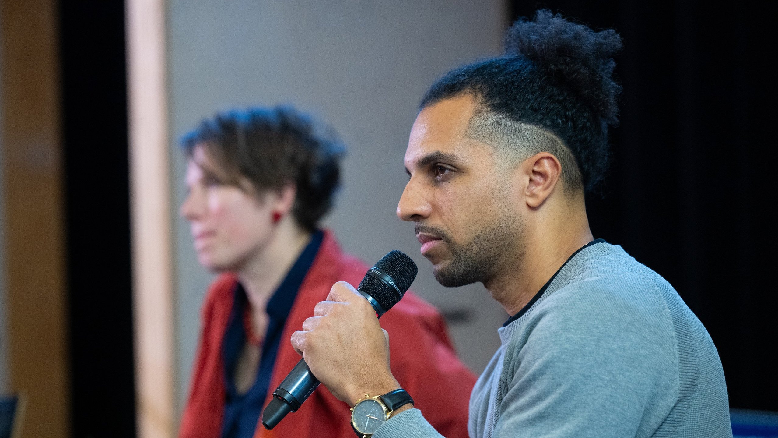 Simon Vogt, Moderator des 7. h_da Dialog-Forums