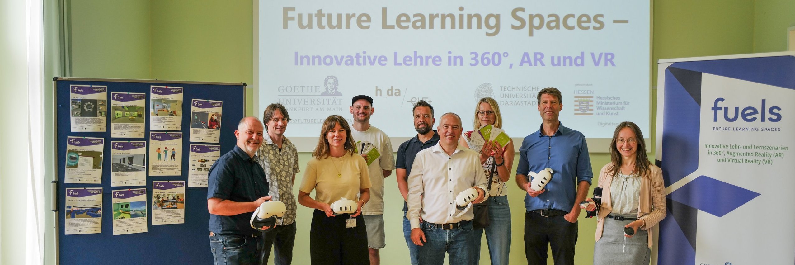 h_da Chief Digital Officer Prof. Dr. Paul Grimm (4vr) und sein Team informierten im Rahmen des Digitaltags Interessierte zum Projekt Future Learning Spaces (fuels).
