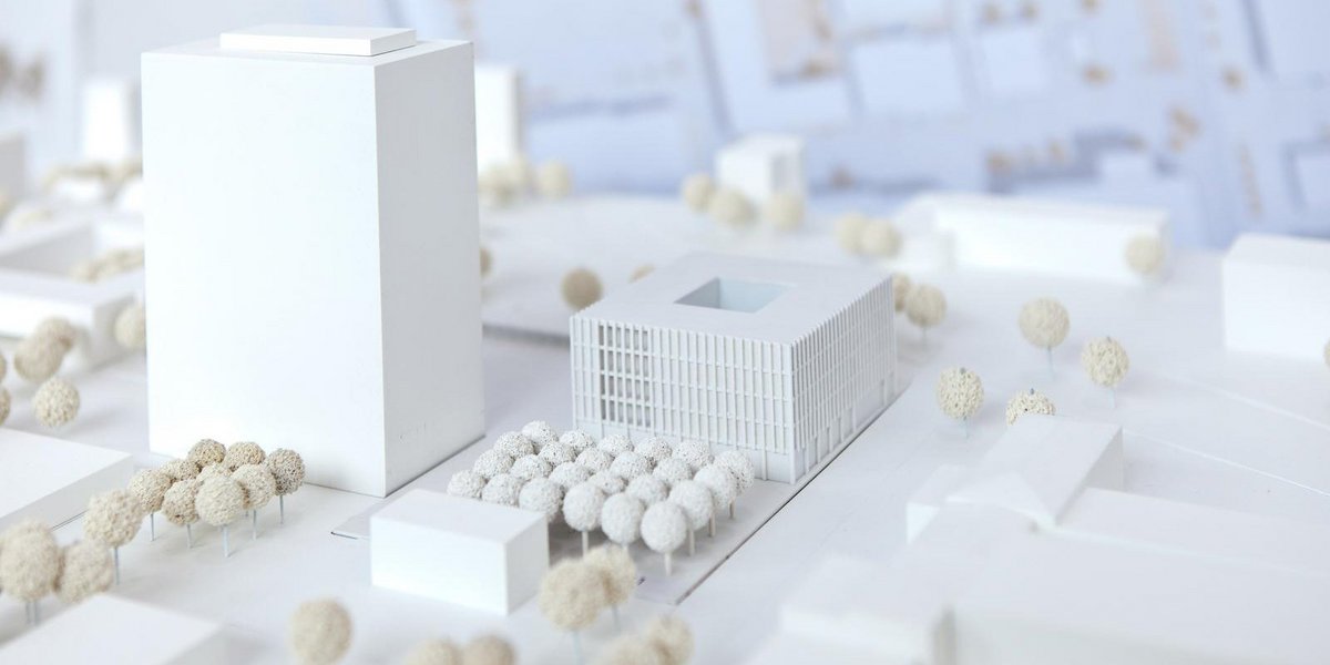 Architekturmodell des Studierendenhauses mit Umgebung
